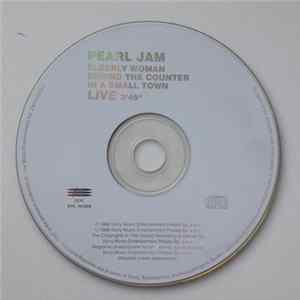 Pearl Jam - Elderly Woman Behind The Counter In A Small Town mp3