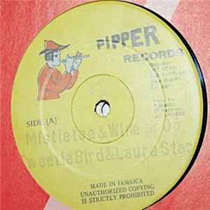 Tweetie Bird & Laura Star - Mistletoe & Wine mp3