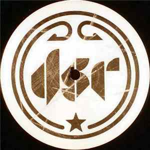 Distorted Minds & TC Featuring MC Foxy - Fire In The Hole (Remixes) mp3