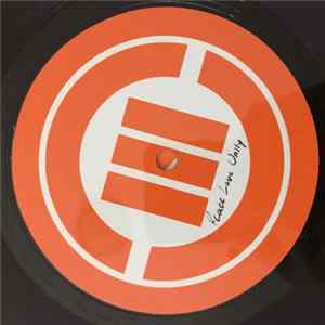 DJ Hype, Muffler - Peace Love & Unity (Remix)/ Falling mp3